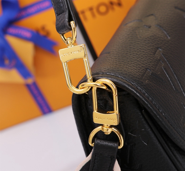 ルイヴィトンバッグ素材ディテール